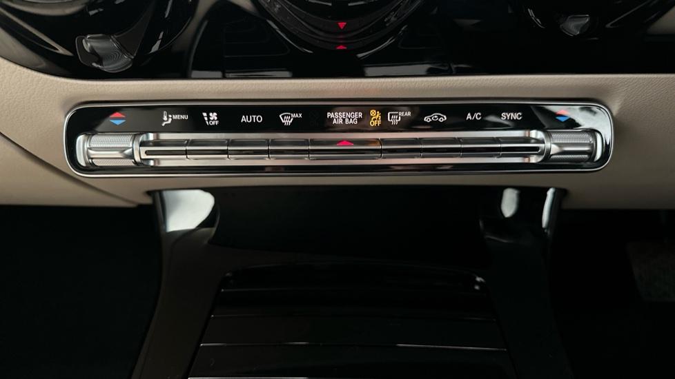 Air Conditioning /Dual Climate Control 