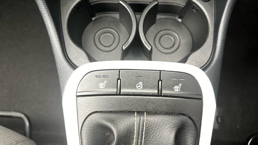 Heated Seats / Heated Steering Wheel 