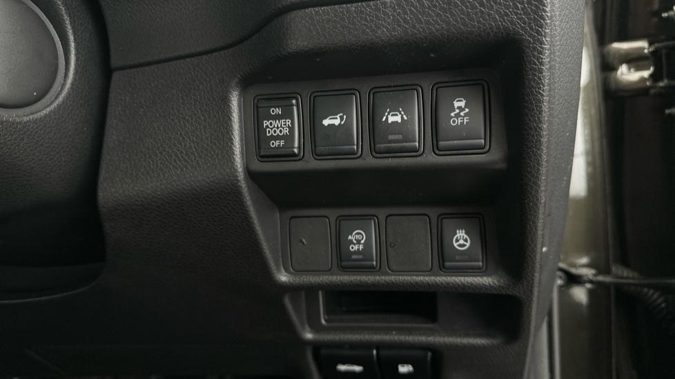 Auto Stop/Start/Heated Steering Wheel /Lane Assist 