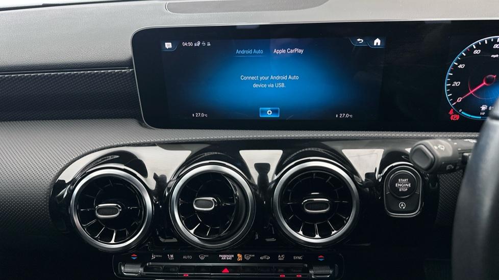 Apple Car Play & Android Auto