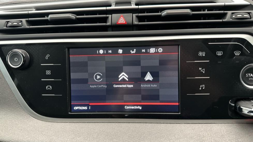 Apple Car Play & Android Auto