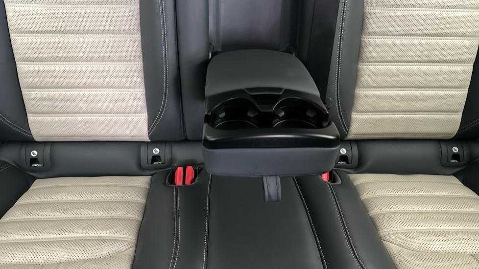 Rear Armrest/ Cup Holder