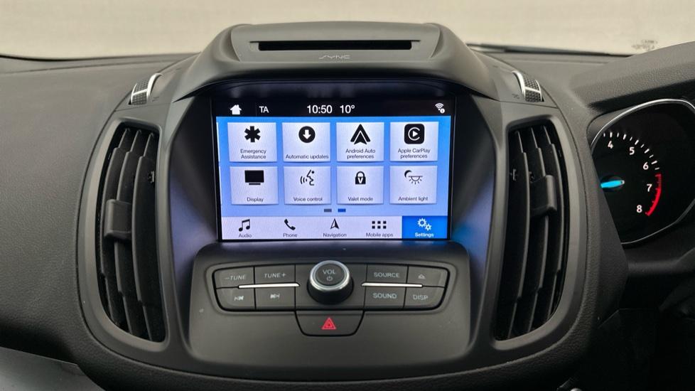 Apple Car Play & Android Auto