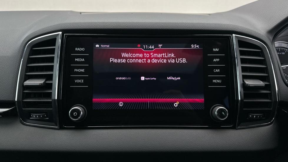 Apple Car Play & Android Auto