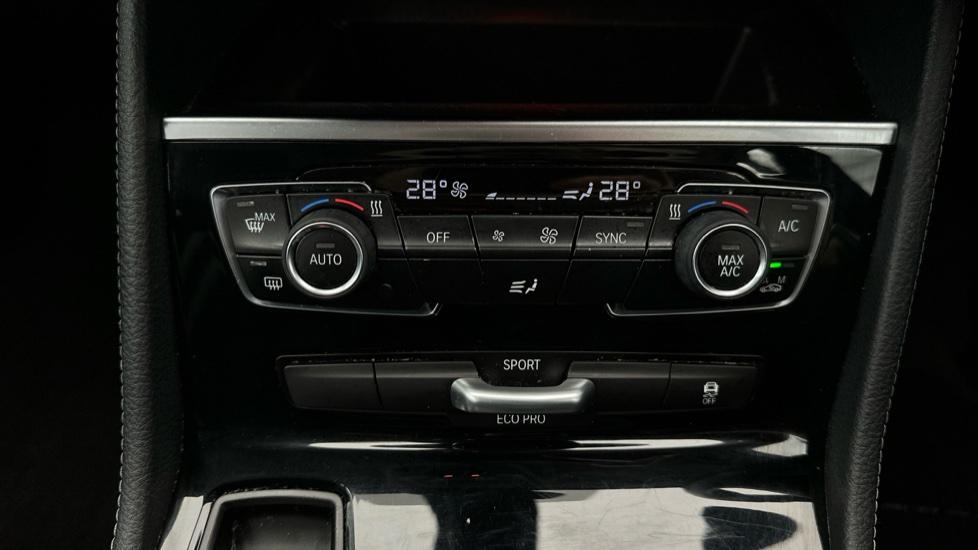 Air Conditioning /Dual Climate Control 