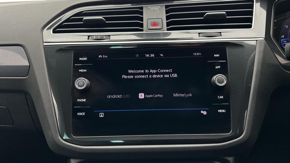 Apple Car Play & Android Auto