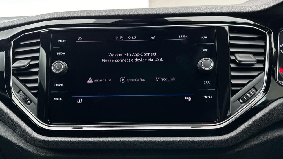 Apple Car Play & Android Auto