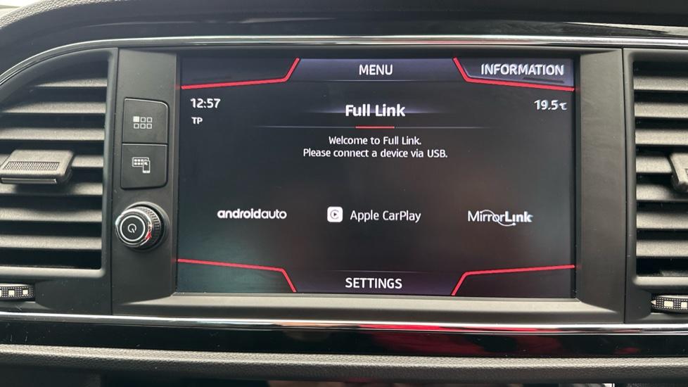 Apple Car Play & Android Auto