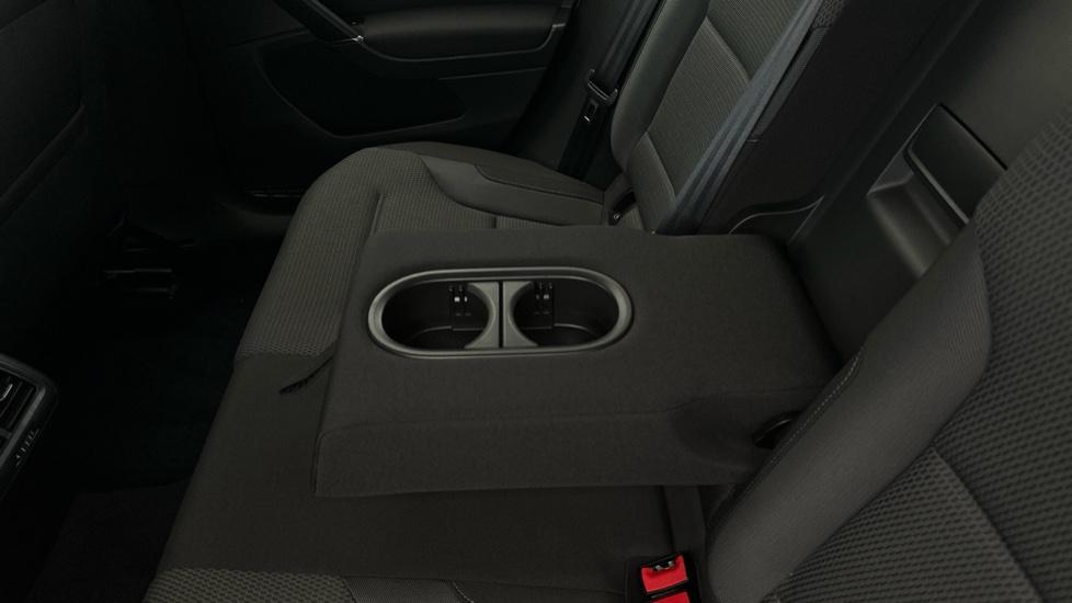 Rear Armrest/ Cup Holder