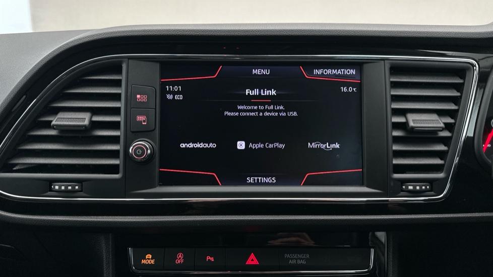 Apple Car Play & Android Auto