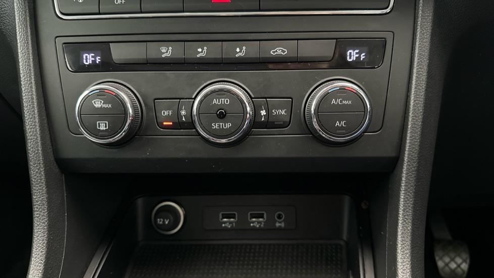 Air Conditioning / Dual Climate Control 