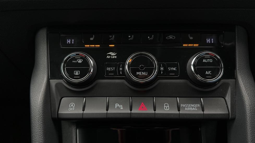 Heated Seats/Auto Stop Start 