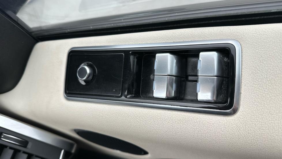 Electric Windows / Wing Mirrors 