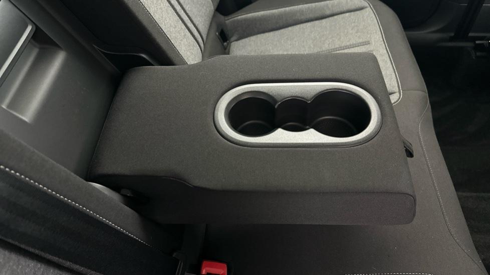 Rear Armrest/ Cup Holder