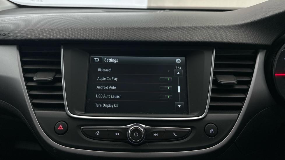 Apple Car Play & Android Auto