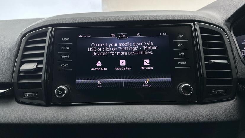 Apple Car Play & Android Auto