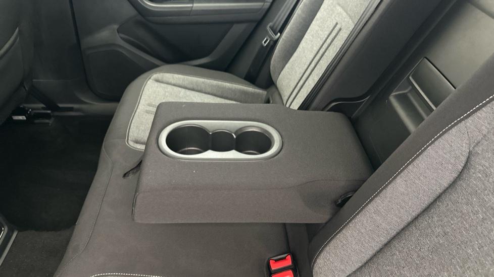 Rear Armrest/ Cup Holder