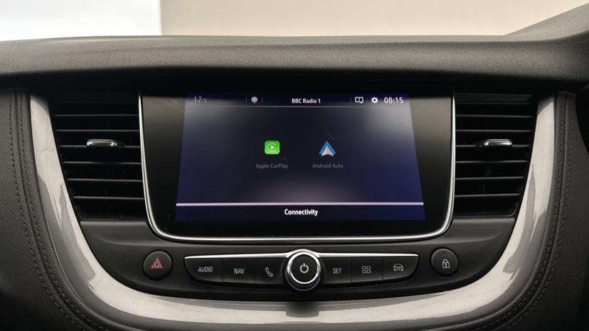 Apple CarPlay/Android auto 