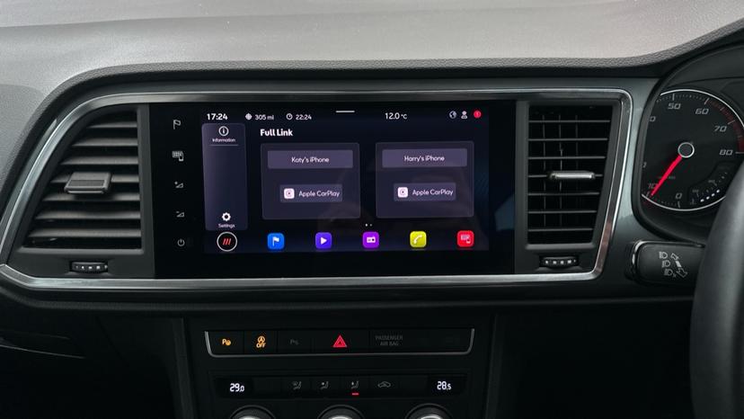 Apple Car Play & Android Auto