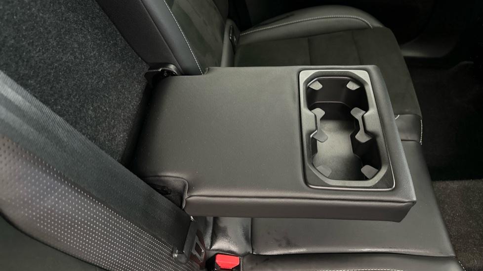 Rear Armrest/ Cup Holder