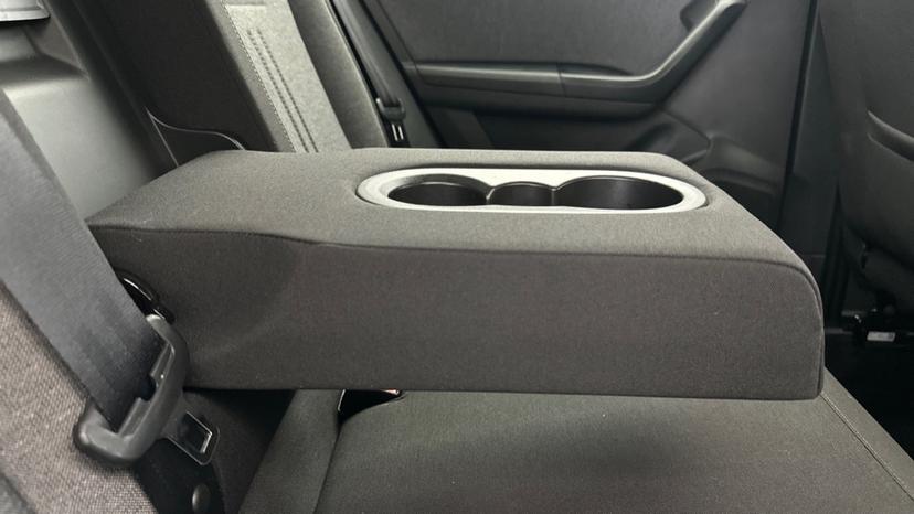 Rear Armrest/ Cup Holder