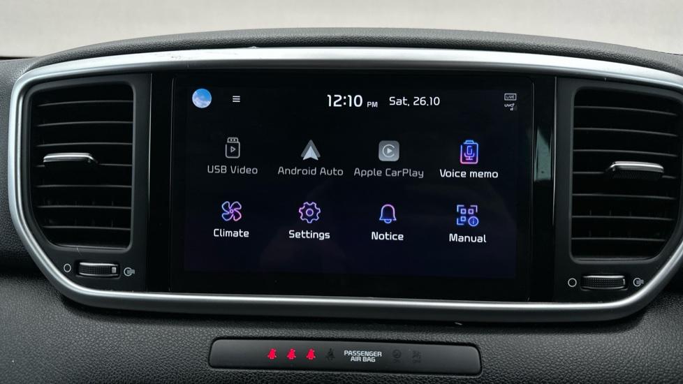 Apple Car Play & Android Auto