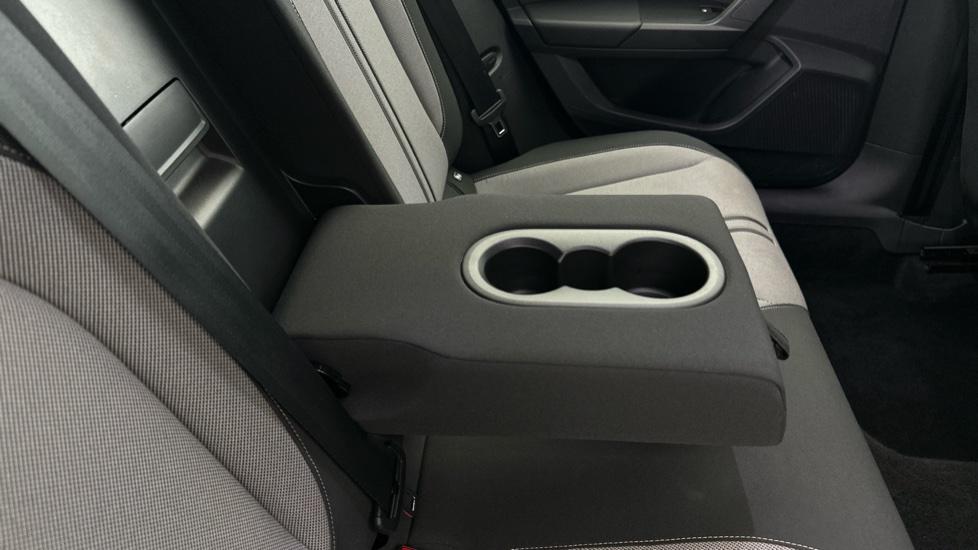 Rear Armrest/ Cup Holder