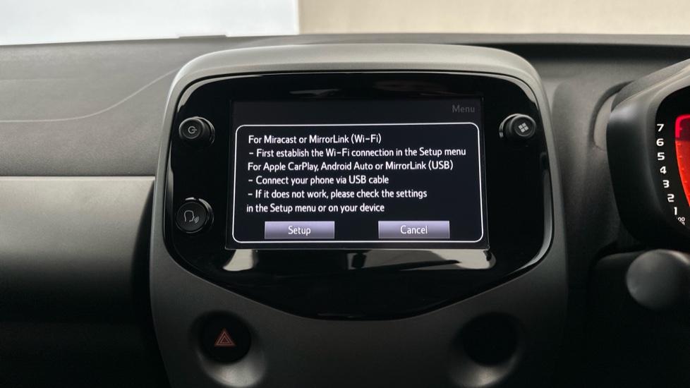 Apple Car Play & Android Auto