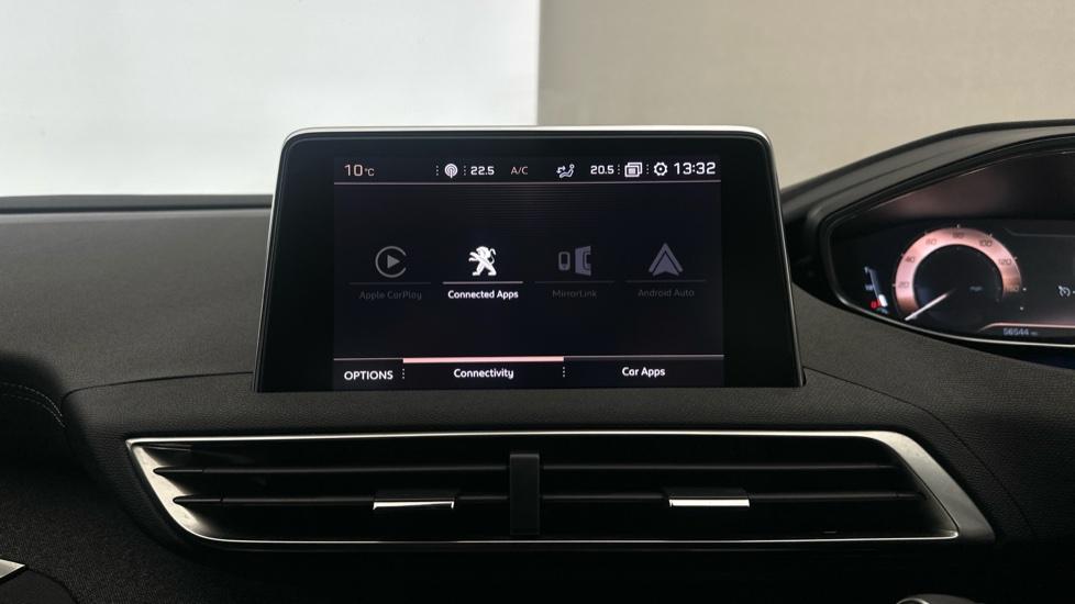 Apple Car Play & Android Auto