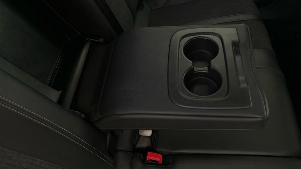 Rear Armrest/ Cup Holder