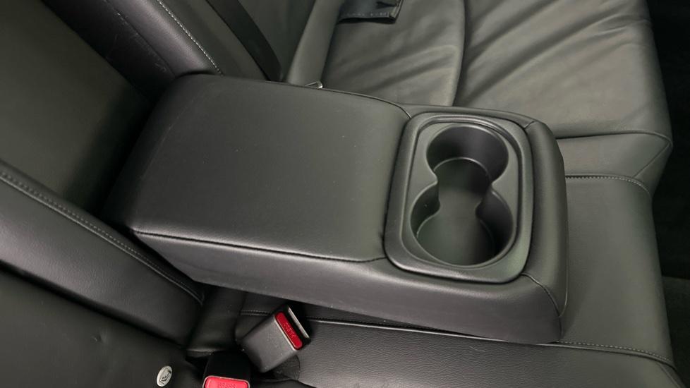 Rear Armrest/ Cup Holder