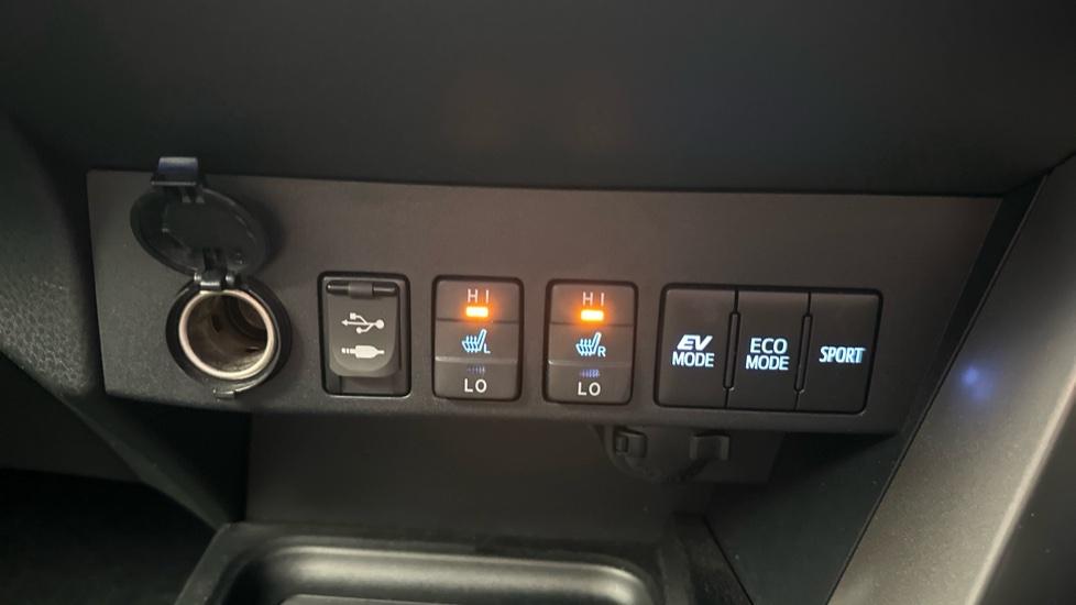 Heated Seats 