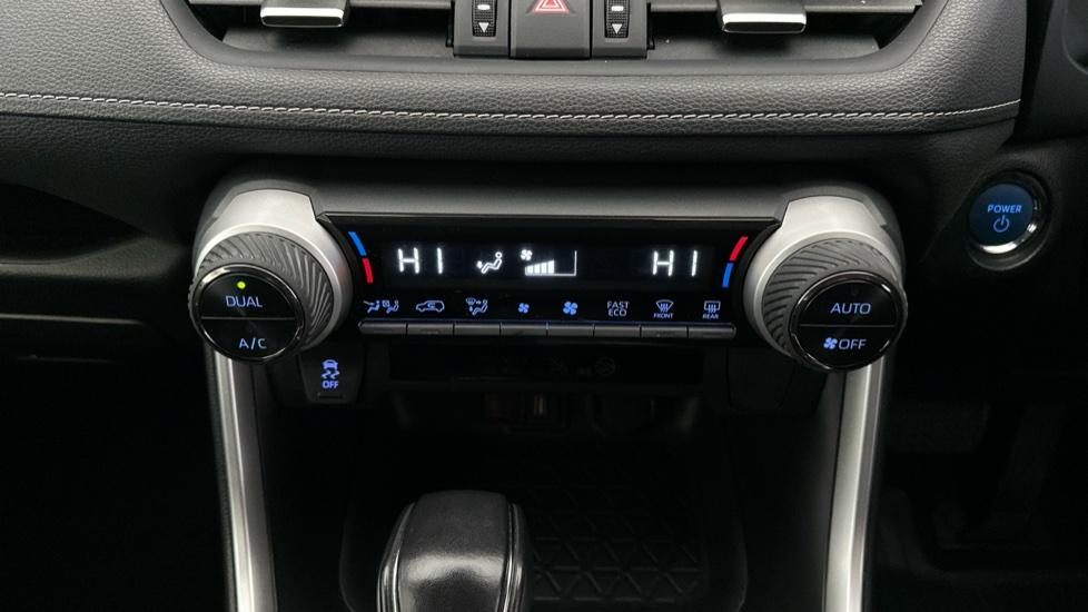 Air Conditioning /Dual Climate Control 