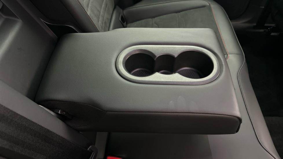 Rear Armrest/ Cup Holder