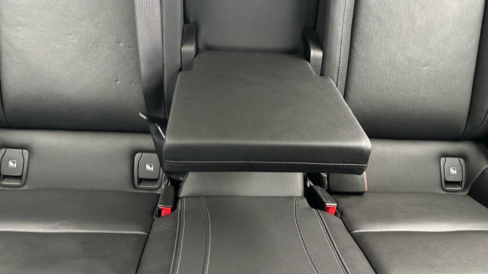 Rear Armrest 