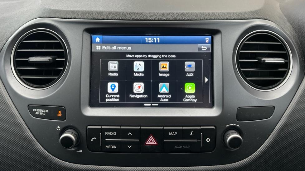 Apple Car Play & Android Auto