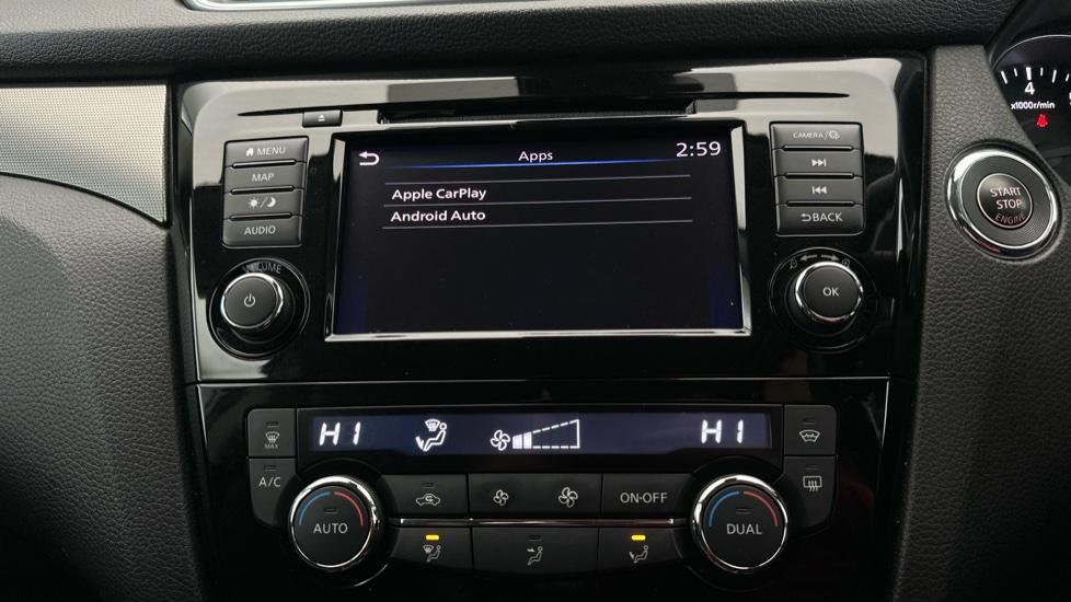 Apple Car Play & Android Auto