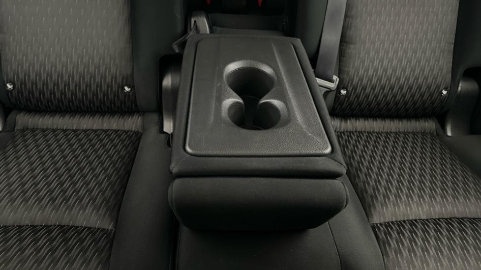 Rear Armrest/ Cup Holder