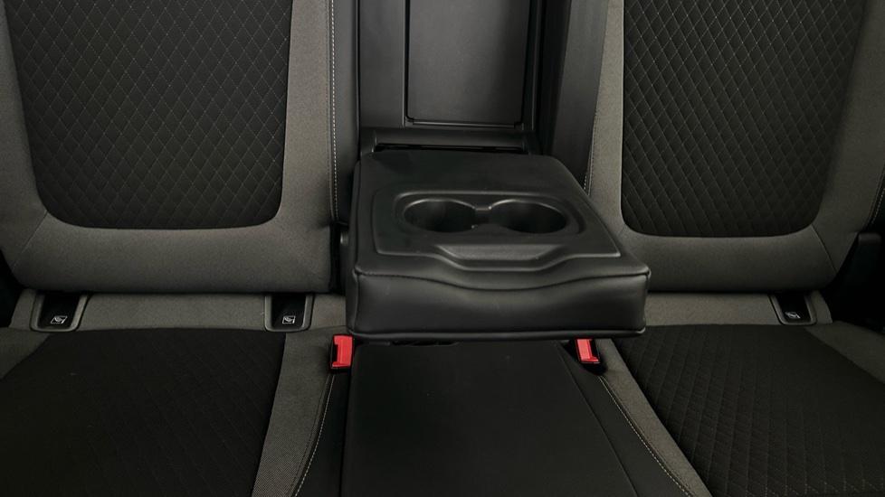 Rear Armrest/ Cup Holder