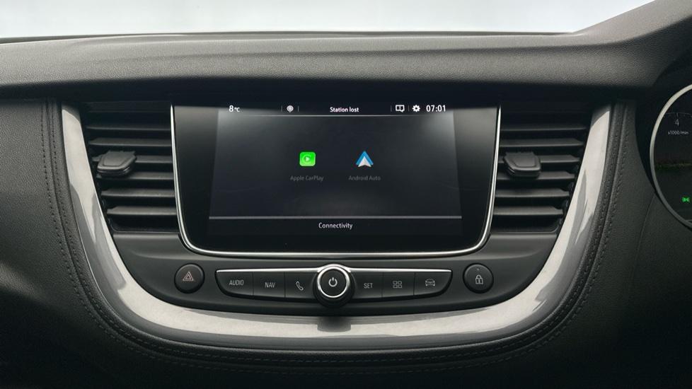 Apple Car Play & Android Auto