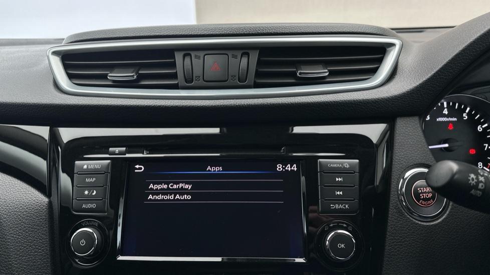 Apple CarPlay / Android Auto 