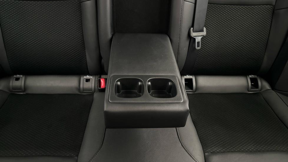 Rear Armrest/ Cup Holder