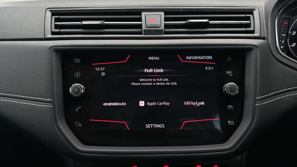 Apple Car Play & Android Auto