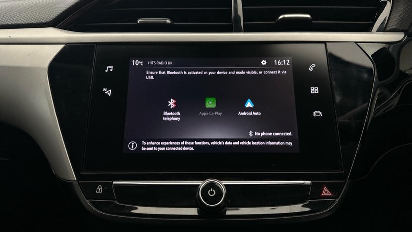 Bluetooth/Apple CarPlay / Android Auto 