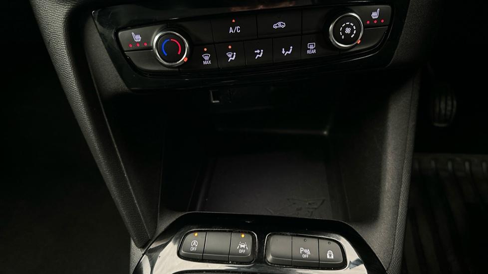 Air Conditioning /Heated Seats /Auto Stop/Start/Lane Assist 