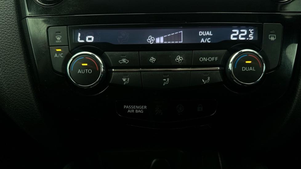 Air Conditioning / Dual Climate Control 