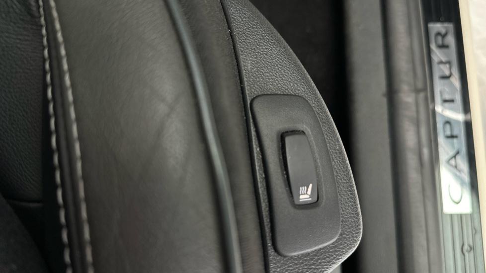 Heated Seats 