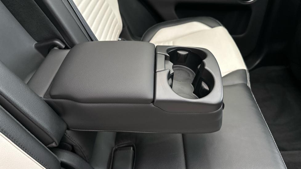 Rear Armrest/ Cup Holder