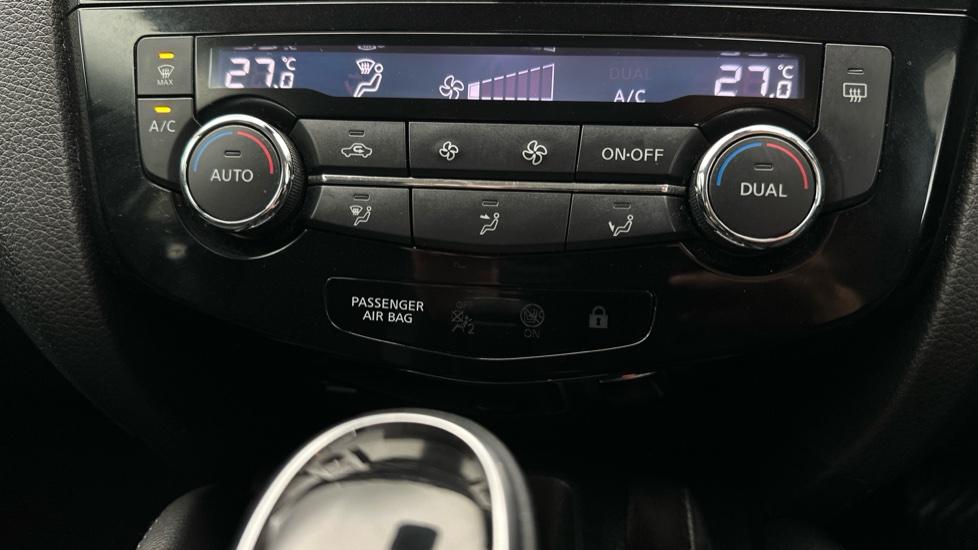 Air Conditioning /Dual Climate Control 