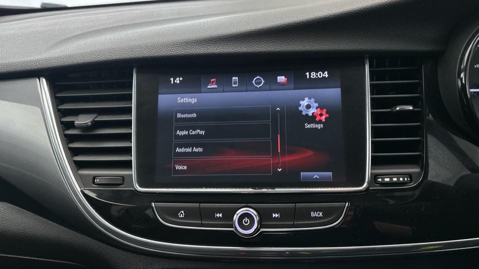 Apple Car Play & Android Auto